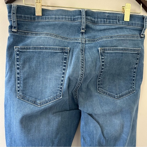 Gap skinny jeans women’s size 31R, EUC - Picture 2 of 7